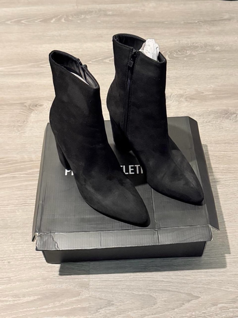 PrettyLittleThing Black Pointed Toe Block Heel Ankle Boots